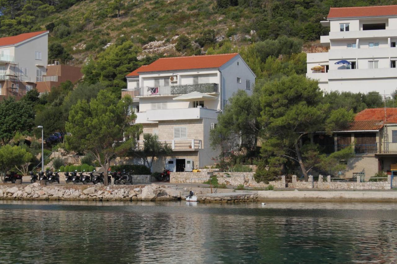 Apartments By The Sea Pasadur, Lastovo - 8351 Убли Экстерьер фото