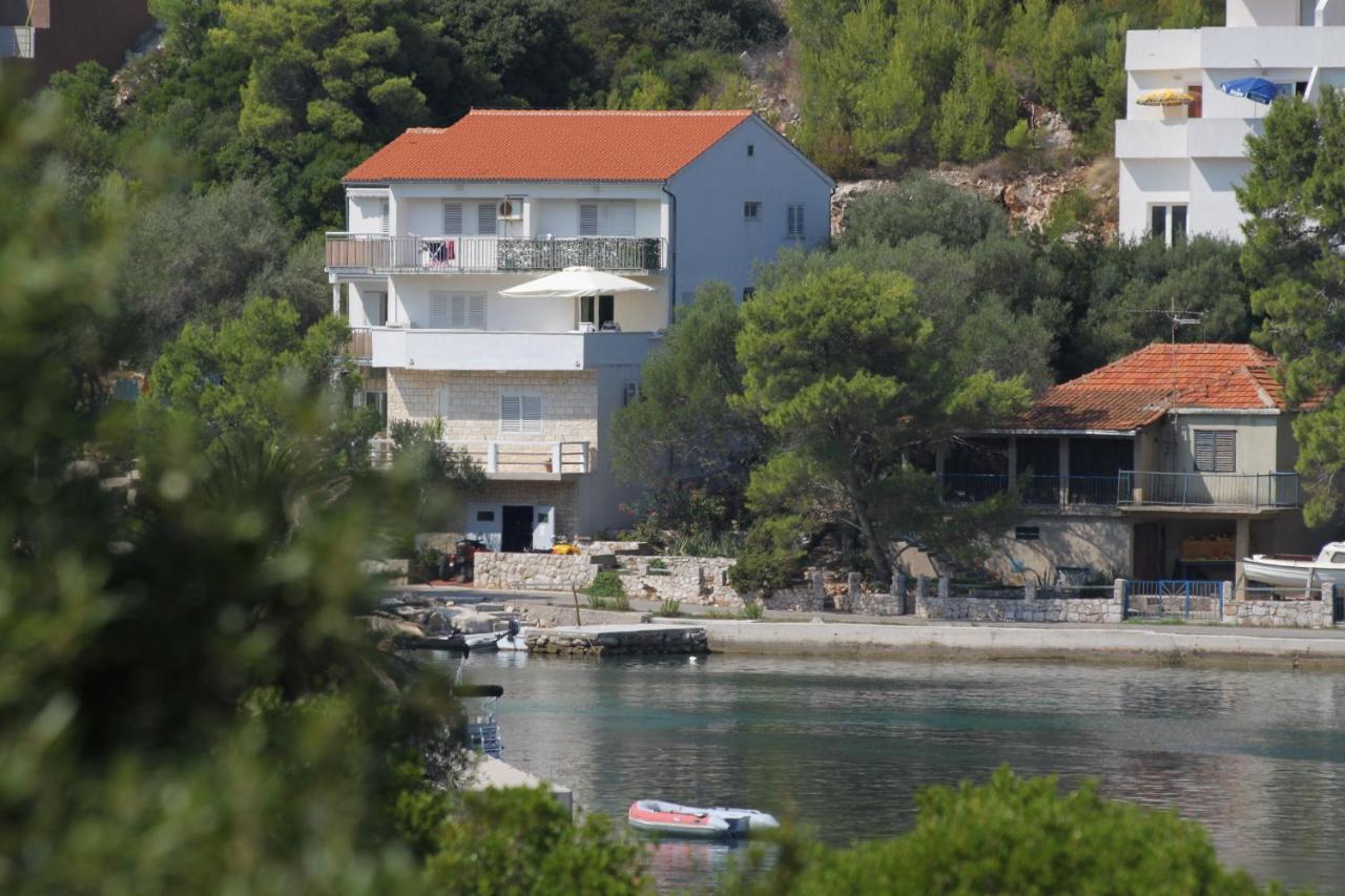 Apartments By The Sea Pasadur, Lastovo - 8351 Убли Экстерьер фото